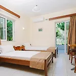 Hotell Loula And Kamena Vourla