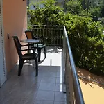 Loula And Hotell Kamena Vourla