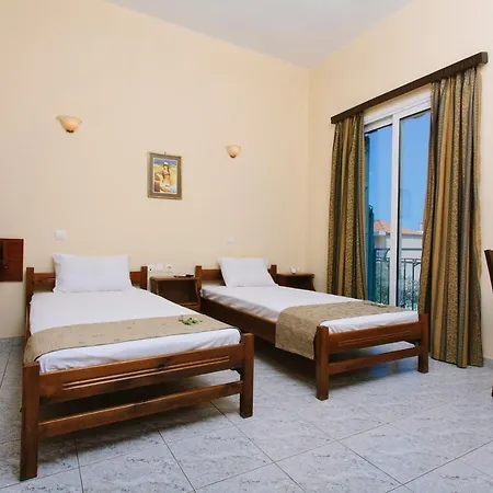 Loula And Otel 2*