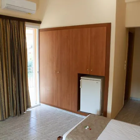 Loula And Szálloda Kaména Vúrla