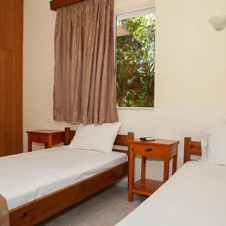 Loula And Kaména Vúrla